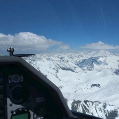 Flugwegposition um 13:17:28: Aufgenommen in der Nähe von Gemeinde Gerlos, 6281 Gerlos, Österreich in 3179 Meter